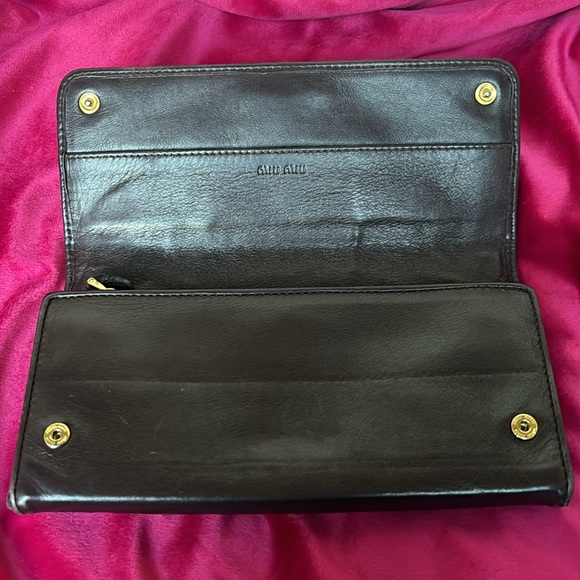 💜 MIU MIU Purple stud wallet - Picture 15 of 16